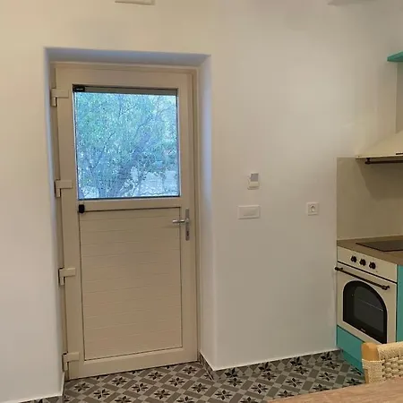 Living In The Nature Zefiría